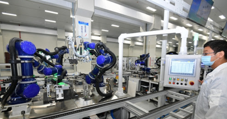 福建海峽星云智能制造基地交付首臺國產(chǎn)化芯片整機，信息科技產(chǎn)業(yè)迎來新突破